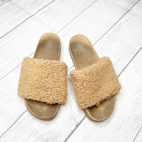 Stars Above Tan Teddy Slippers Cozy Slides Autumn House Shoes Size 7 - Picture 3 of 5